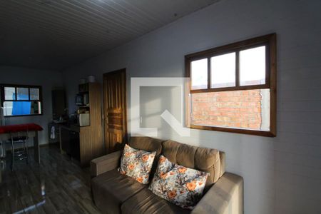 Sala 1 de casa à venda com 3 quartos, 70m² em Brigadeira, Canoas