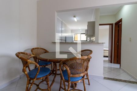 Detalhe da sala de apartamento para alugar com 1 quarto, 55m² em Canto do Forte, Praia Grande