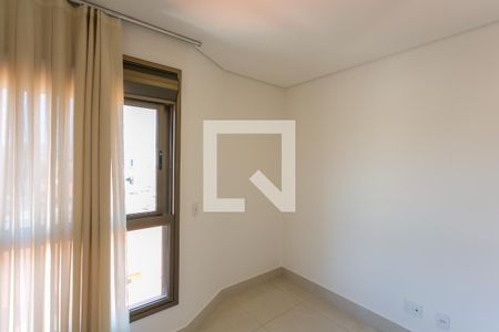Quarto 1 de apartamento para alugar com 3 quartos, 84m² em Esplanada, Belo Horizonte