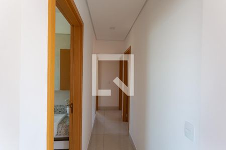 Corredor de apartamento para alugar com 3 quartos, 84m² em Esplanada, Belo Horizonte