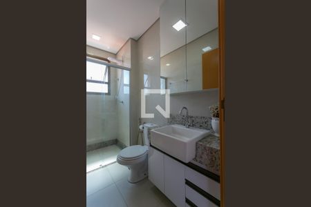 Apartamento para alugar com 84m², 3 quartos e 2 vagas Apartamento para alugar com 84m², 3 quartos e 2 vagasBanheiro