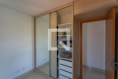 Quarto 1 de apartamento para alugar com 3 quartos, 84m² em Esplanada, Belo Horizonte