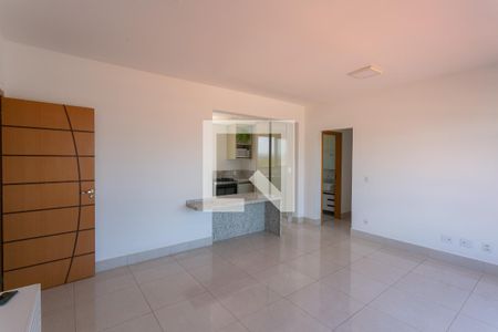 Sala de apartamento para alugar com 3 quartos, 84m² em Esplanada, Belo Horizonte