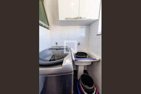 Apartamento para alugar com 100m², 3 quartos e 2 vagas Apartamento para alugar com 100m², 3 quartos e 2 vagasÁrea de serviço