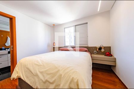 Apartamento para alugar com 100m², 3 quartos e 2 vagas Apartamento para alugar com 100m², 3 quartos e 2 vagasSuíte