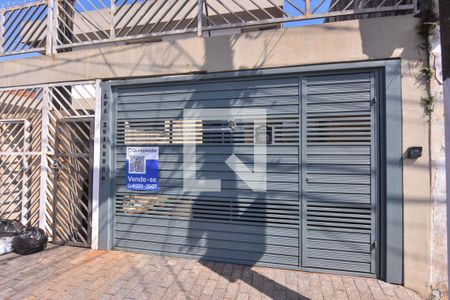 Casa à venda com 100m², 2 quartos e 1 vagaFachada