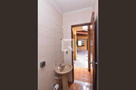 Casa à venda com 189m², 3 quartos e 5 vagasBanheiro de Serviço