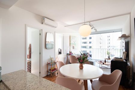Sala de apartamento à venda com 2 quartos, 52m² em Vila São Francisco, Osasco