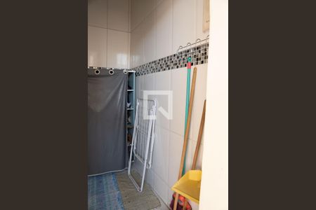 Apartamento à venda com 96m², 2 quartos e sem vaga Apartamento à venda com 96m², 2 quartos e sem vagaLavanderia