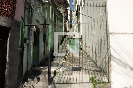 Apartamento à venda com 96m², 2 quartos e sem vaga Apartamento à venda com 96m², 2 quartos e sem vagaFachada e portaria