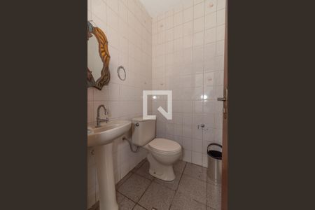 Casa à venda com 260m², 4 quartos e 3 vagas Casa à venda com 260m², 4 quartos e 3 vagasLavabo