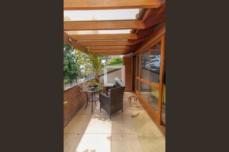 Casa à venda com 260m², 4 quartos e 3 vagas Casa à venda com 260m², 4 quartos e 3 vagasVaranda da Sala