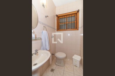 Casa à venda com 260m², 4 quartos e 3 vagas Casa à venda com 260m², 4 quartos e 3 vagasLavabo