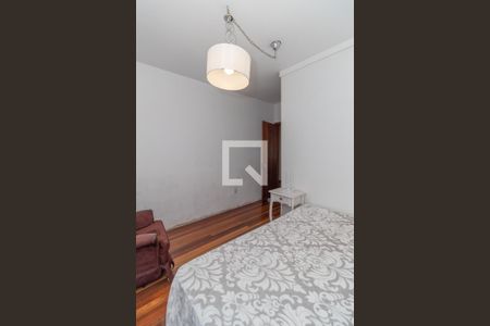 Casa à venda com 260m², 4 quartos e 3 vagas Casa à venda com 260m², 4 quartos e 3 vagasQuarto 2 - Suíte