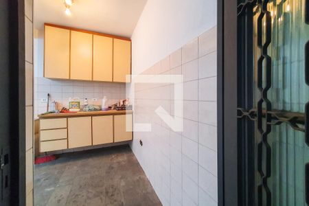 Casa à venda com 160m², 3 quartos e 1 vagaÁrea de Serviço / Quintal