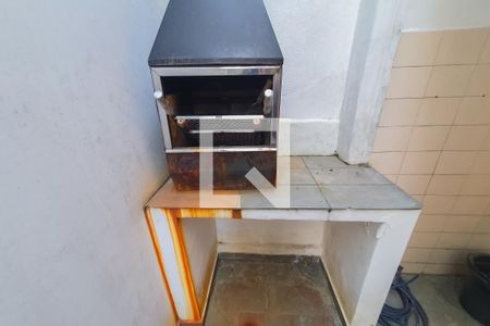 Casa à venda com 160m², 3 quartos e 1 vagaÁrea de Serviço / Quintal