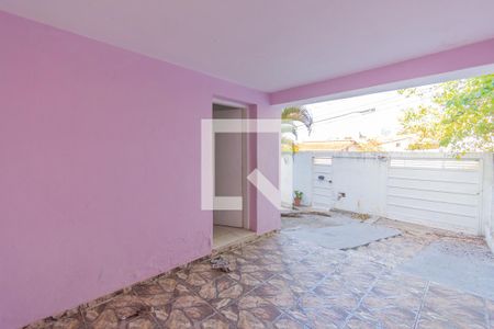 Casa à venda com 140m², 3 quartos e 2 vagasGaragem