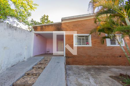 Casa à venda com 140m², 3 quartos e 2 vagasGaragem