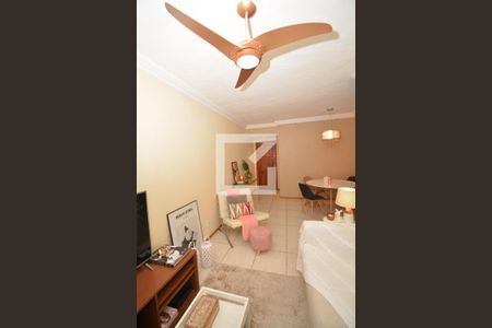 Sala de apartamento à venda com 3 quartos, 75m² em Braz de Pina, Rio de Janeiro