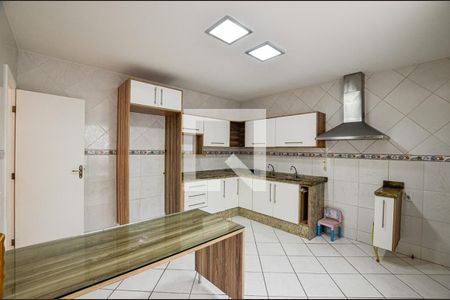 Casa à venda com 360m², 4 quartos e 2 vagasCozinha