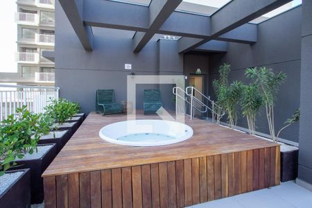 Studio para alugar com 27m², 1 quarto e sem vaga Studio para alugar com 27m², 1 quarto e sem vagaÁrea comum - Piscina