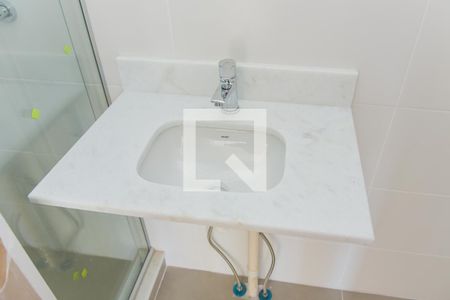 Banheiro da Suíte de apartamento à venda com 2 quartos, 67m² em Rio Branco, Porto Alegre