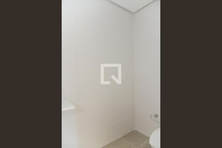Banheiro da Suíte de apartamento à venda com 2 quartos, 67m² em Rio Branco, Porto Alegre