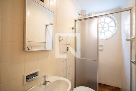 Casa para alugar com 300m², 3 quartos e 4 vagasBanheiro de Serviço