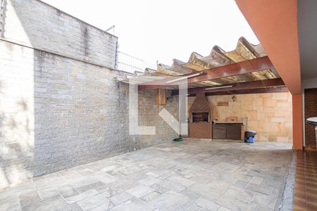 Casa para alugar com 300m², 3 quartos e 4 vagasQuintal