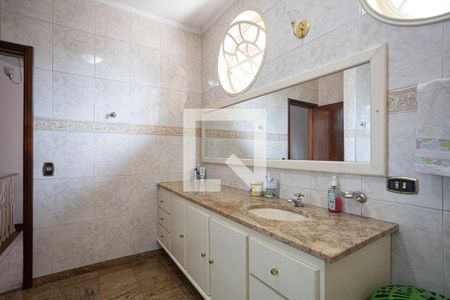 Casa para alugar com 300m², 3 quartos e 4 vagasBanheiro 1