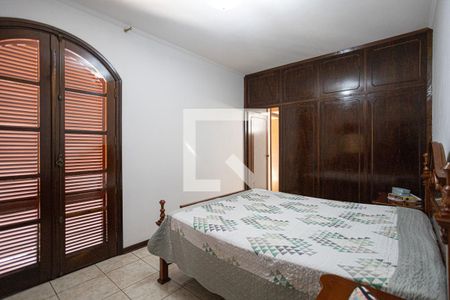 Casa para alugar com 300m², 3 quartos e 4 vagasSuíte