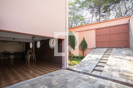 Casa para alugar com 300m², 3 quartos e 4 vagasQuintal