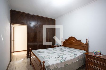 Casa para alugar com 300m², 3 quartos e 4 vagasSuíte