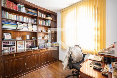 Escritório de casa à venda com 3 quartos, 300m² em Vila Campesina, Osasco