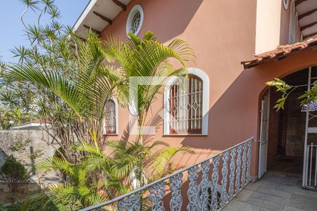 Casa para alugar com 300m², 3 quartos e 4 vagasEntrada