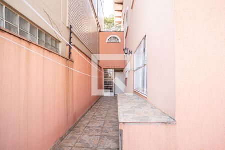 Casa para alugar com 300m², 3 quartos e 4 vagasCorredor