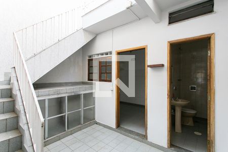 Casa à venda com 120m², 2 quartos e 1 vagaQuintal