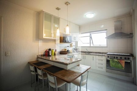 Apartamento à venda com 140m², 3 quartos e 2 vagasCozinha