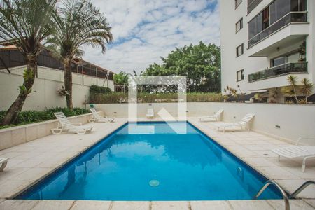 Apartamento à venda com 140m², 3 quartos e 2 vagasÁrea comum - Piscina