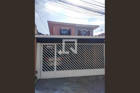 Casa à venda com 160m², 3 quartos e 2 vagasFachada