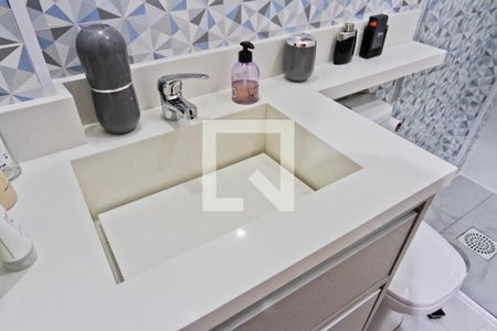 Apartamento à venda com 73m², 2 quartos e 1 vaga Apartamento à venda com 73m², 2 quartos e 1 vagaBanheiro