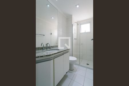 Apartamento para alugar com 110m², 3 quartos e 2 vagas Apartamento para alugar com 110m², 3 quartos e 2 vagasBanheiro social