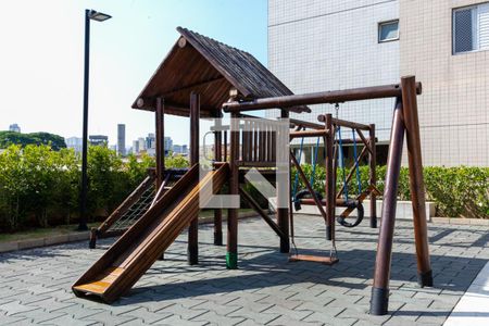 Apartamento para alugar com 110m², 3 quartos e 2 vagas Apartamento para alugar com 110m², 3 quartos e 2 vagasÁrea comum - Playground