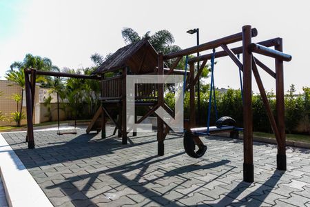 Apartamento para alugar com 110m², 3 quartos e 2 vagas Apartamento para alugar com 110m², 3 quartos e 2 vagasÁrea comum - Playground