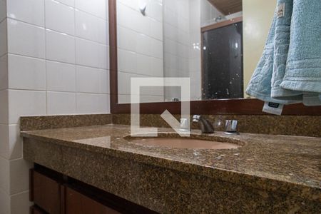 Apartamento à venda com 100m², 2 quartos e 2 vagasBanheiro social 