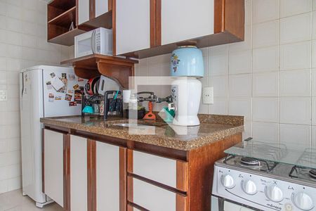 Apartamento à venda com 100m², 2 quartos e 2 vagasCozinha 