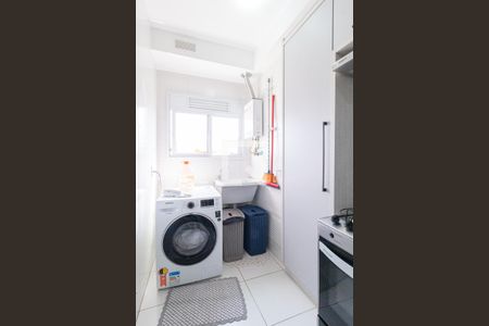 Apartamento à venda com 54m², 2 quartos e 1 vaga Apartamento à venda com 54m², 2 quartos e 1 vagaCozinha e área de serviço