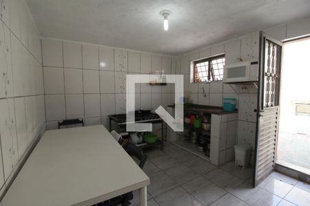 Casa para alugar com 206m², 3 quartos e 2 vagasCozinha Fundos