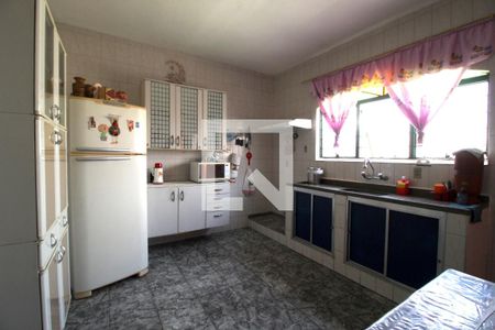 Casa para alugar com 206m², 3 quartos e 2 vagasCozinha