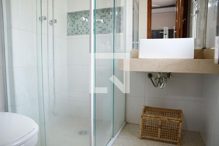 Casa de condomínio para alugar com 121m², 2 quartos e 2 vagasBanheiro da Suíte 1